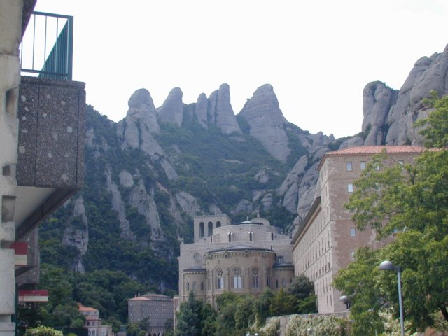 montserrat25.jpg